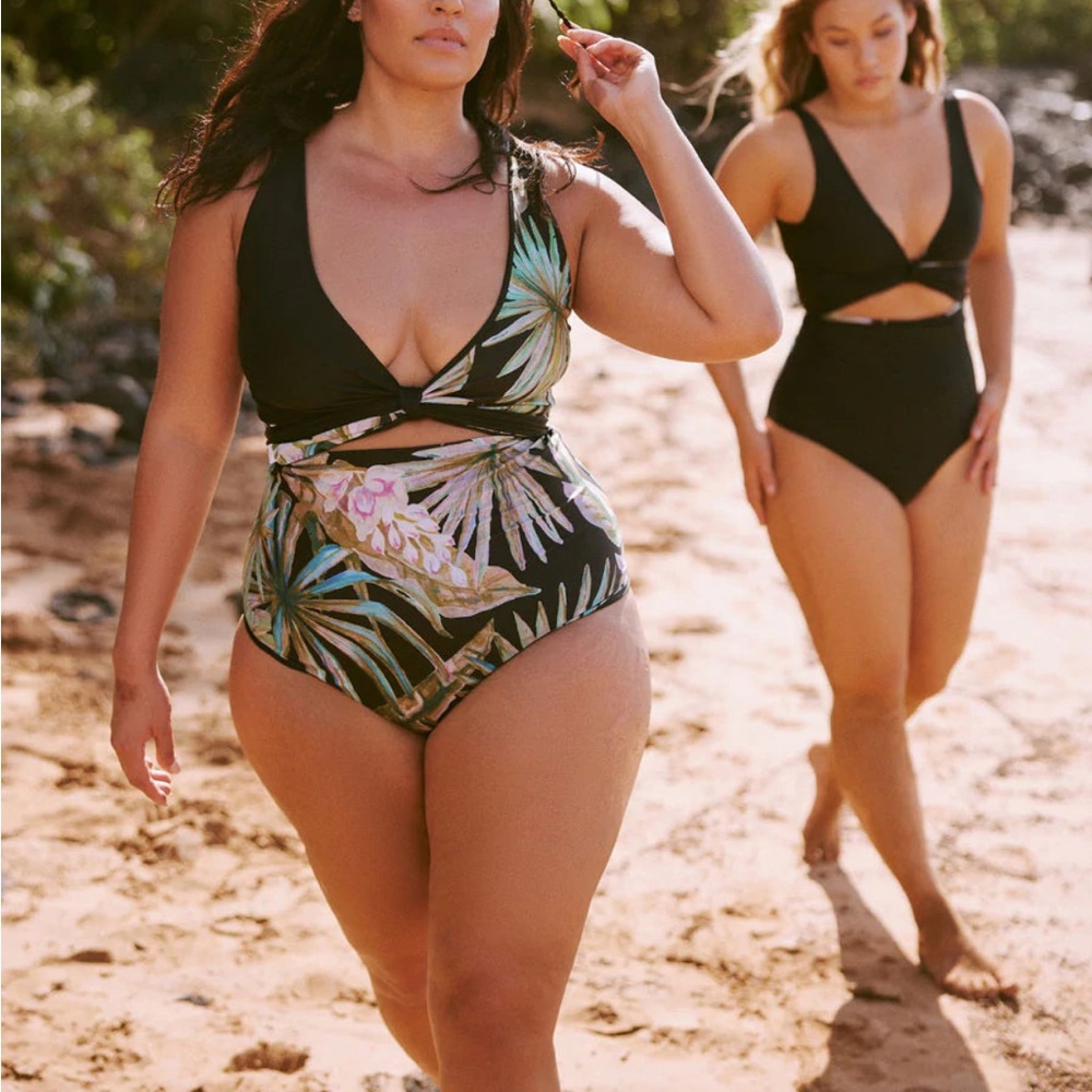 Baiia reversible 4 piece bikini Top (top only)